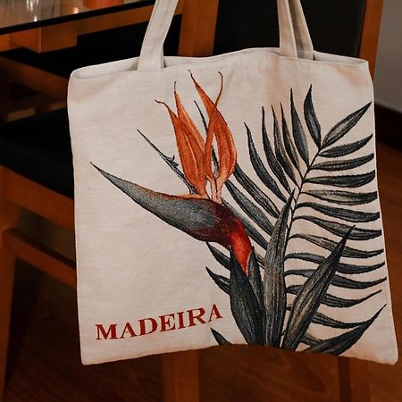 里贝拉布拉瓦Recanto Da Madeira.公寓 外观 照片
